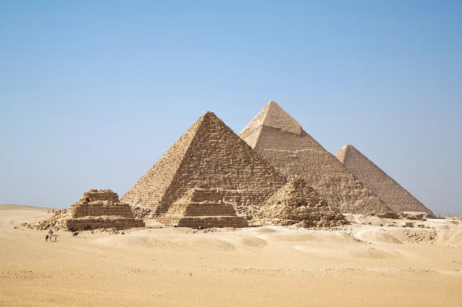 Private Cairo & Giza Pyramids Day Trip by Plane — view 3