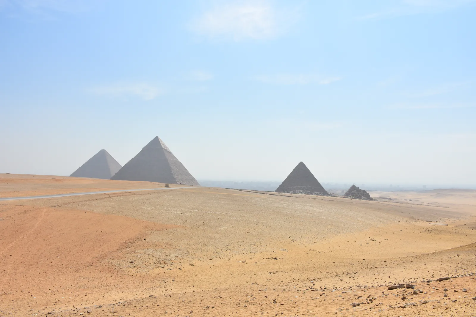 Private Cairo & Giza Pyramids Day Trip by Plane — view 4
