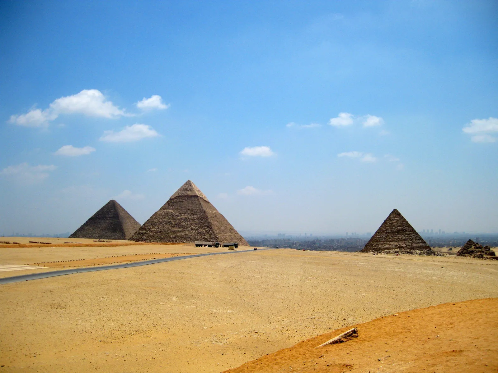 Private Cairo & Giza Pyramids Day Trip by Plane — view 5
